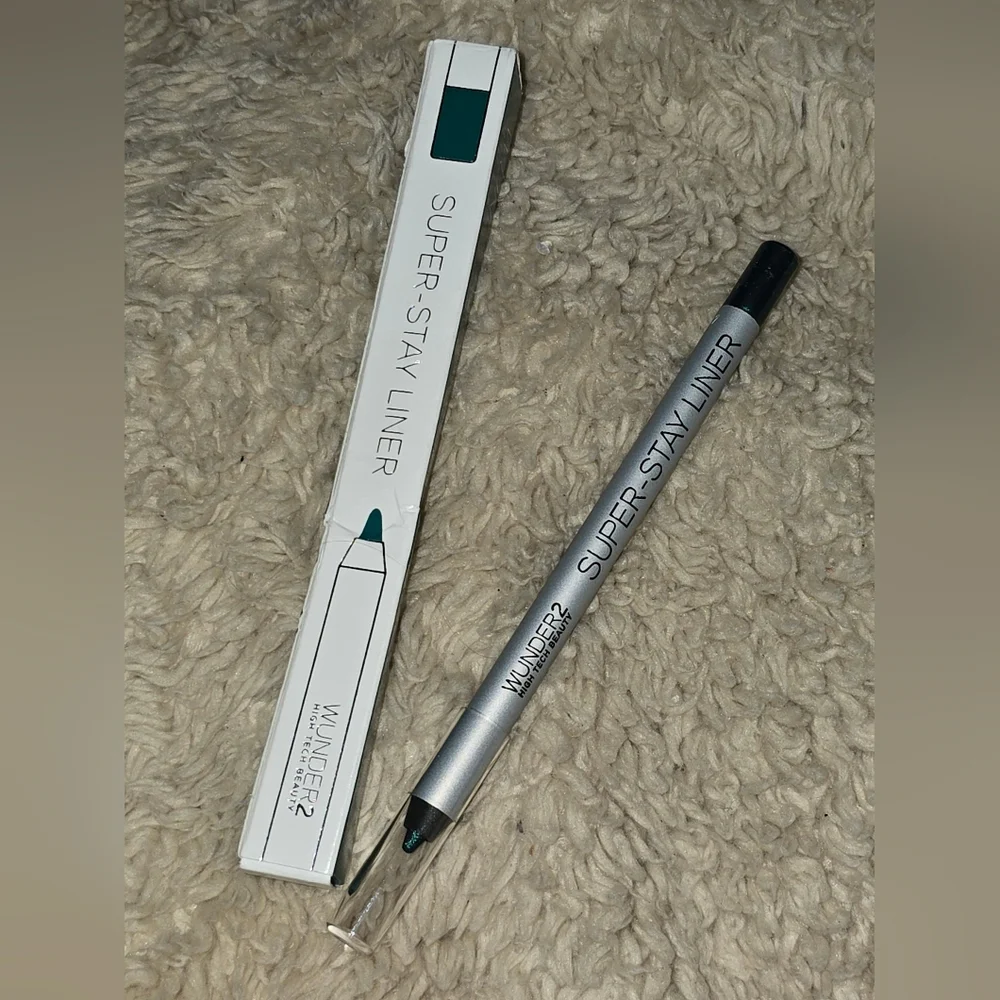 Wunder2 Super Stay Liner--- Glitter Emerald NIB